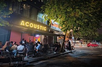 [☕️🇻🇳] Acoustic Cafe 236 Hàng Bông –  Nơi đam mê âm nhạc 🥤 Top1Coffee ☕️ Ngày đẹp để có 1 buổi tối tuyệt vời cùng âm nhạc..Ngày đẹp để trút bỏ nỗi niềm, bộn bề cuộc sống..Ngày đẹp để rủ người ấy cù , shares-0✔️ , likes-17❤️️ , date-2024-08-07 20:58:33🇻🇳🇻🇳🇻🇳📰🆕