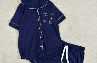 [🆕🇻🇳] Hello Kids – Hàng xuất xịn cho bé 😎❤️️⭐️ Bộ thun PJ nhà Gu xuất Nhật xịn. Màu sạch đẹp, đơn giản dễ mặc. Chất thun cotton co giãn thoải mái ạ. Giá bèo chỉ #139kkk
Size : Xs(40-49kg) M(50-53kg) L( , shares-0✔️ , likes-16❤️️ , date-2024-08-10 01:24:50🇻🇳🇻🇳🇻🇳📰🆕