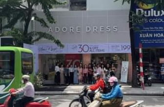 [🆕🇻🇳] ADORE DRESS – Là thế hệ thương hiệu thời trang trẻ 👕 Top1Fashion 👗  [KHÁCH HÀNG NÓI GÌ VỀ ADORE NGUYỄN TRÃI?] Theo chân phóng viên Adore thường trú tại sự kiện “Khai trương cửa hàng mới Nguyễn Trãi” diễn ra vào 9/8 vừa qua, , shares-0✔️ , likes-15❤️️ , date-2024-08-09 21:00:31🇻🇳🇻🇳🇻🇳📰🆕