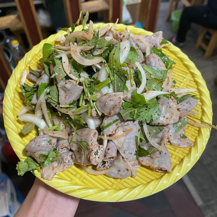 [🍜🇻🇳] CÀ MÈN – Đặc sản quê hương Quảng Trị 🍔Top1Food 🍜 – Sống trong đời sống cần có một tấm lòng



Chiều ni ghé Mèn mần tí phèo non  …