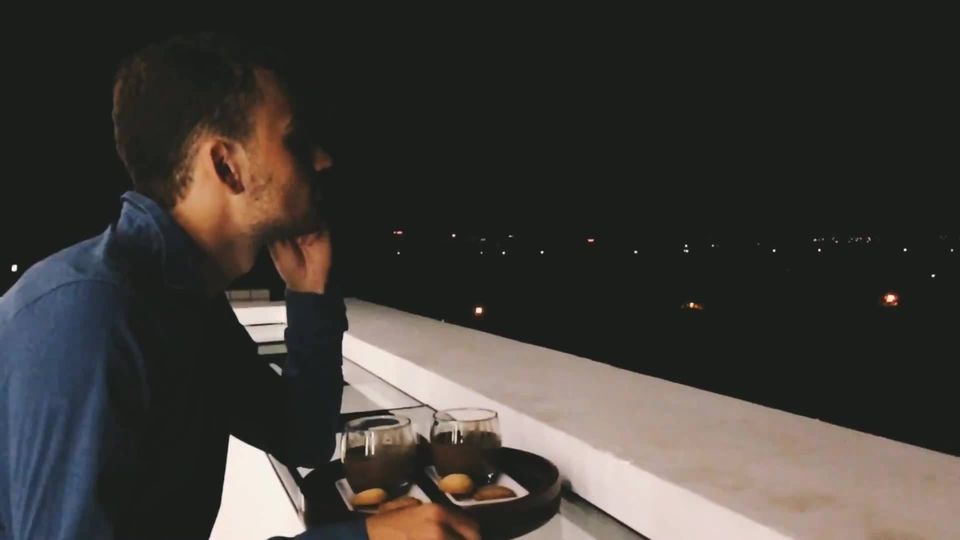 [☕️🇻🇳] Up Vietnam Cafe 🥤 Top1Coffee ☕️  Bạn đang tìm một nơi để bình tâm lại trong những bộn bề cuộc sống. Với góc nhìn mở, đèn điện từ phố xá cho đến núi Quyết, sông  , shares-13✔️ , likes-52❤️️ , date-2019-07-26 01:22:36🇻🇳🇻🇳🇻🇳📰🆕