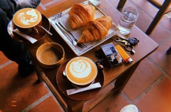 [☕️🇻🇳] Hanoi Roastery-We are Processing Fresh Coffee 🥤 Top1Coffee ☕️ Hello Winter  #HanoiRoastery #149NguyenDinhThi
, shares-0✔️ , likes-12❤️️ , date-2019-12-21 14:46:21🇻🇳🇻🇳🇻🇳📰🆕