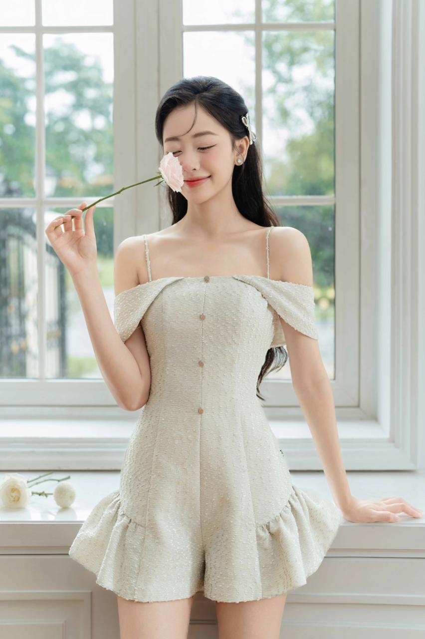 DREAMY WHISPERS COLLECTION