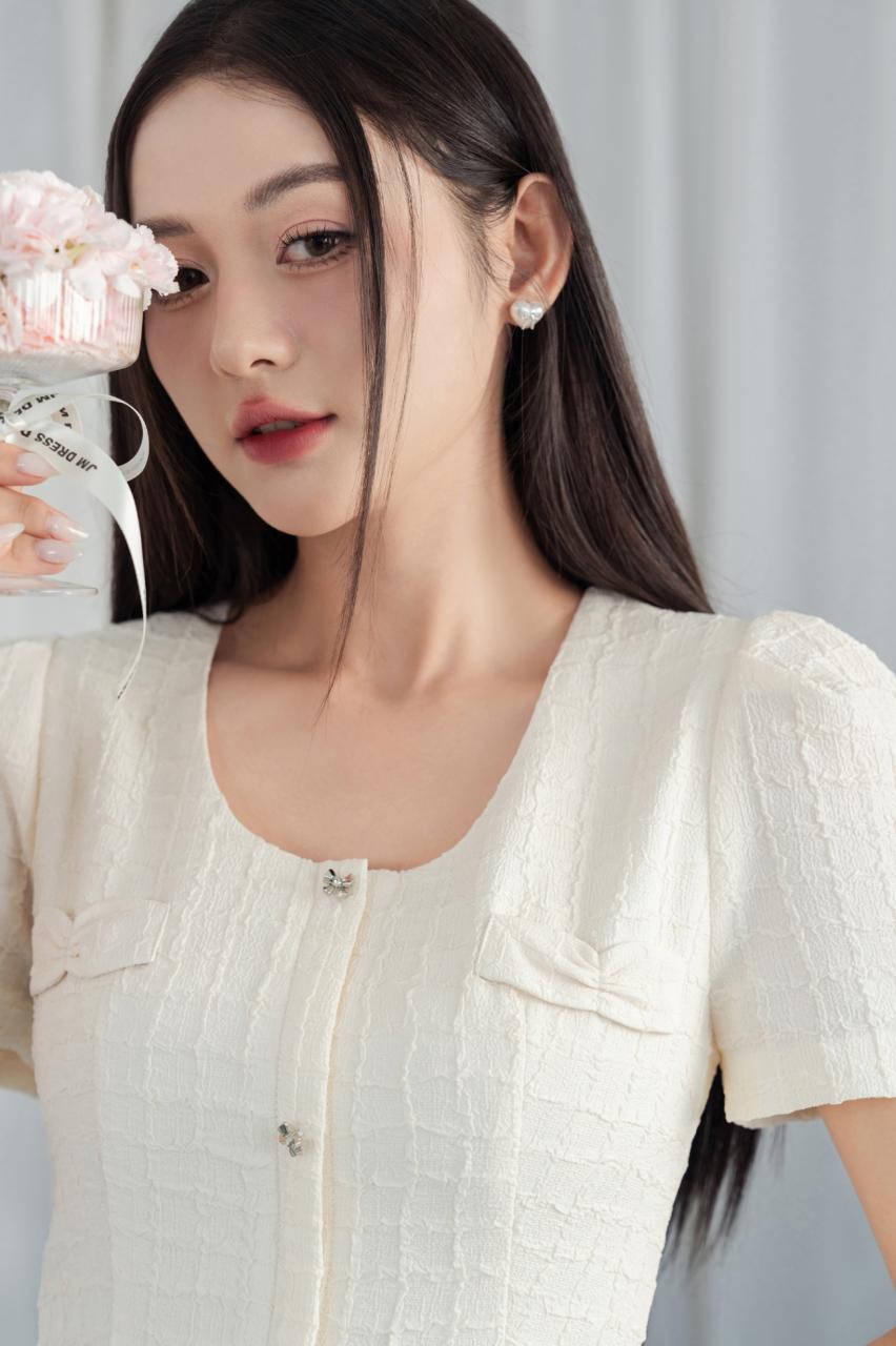 AUTUMN EMBRACE COLLECTION
