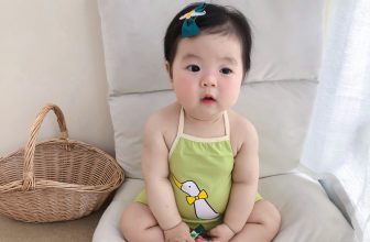[🆕🇻🇳]  DaBi Kids – Thời trang trẻ em thiết kế 🧑‍🧒❤️️👶⭐️  Mẫu #Duck Korea vừa ra mắt đang hot hit nè các #mom
FREE SHIP Toàn quốc cho các #mom ạ
Nhà 𝐍𝐡í𝐦 Tặng Ngay Set 5 Kẹp tóc cho 10 gái yêu đầu tiên
, shares-46✔️ , likes-16K❤️️ , date-2021-06-22 00:04:27🇻🇳🇻🇳🇻🇳📰🆕