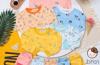 [🆕🇻🇳] AF KID chuyên cung cấp sỉ và lẻ quần áo trẻ em 🧑‍🧒❤️️👶⭐️ MẪU ĐỒ DÀI THU ĐÔNG HỌA TIẾT CON GẤU SIÊU CUTE PHÔ MAI QUA ĐÃ VỀ RỒI ĐÂY CÁC MOM ƠI!
Dạo này trời hay mưa, tối rất lạnh  Không thể thiếu đồ dài cho các co , shares-0✔️ , likes-1❤️️ , date-2022-06-30 20:59:21🇻🇳🇻🇳🇻🇳📰🆕