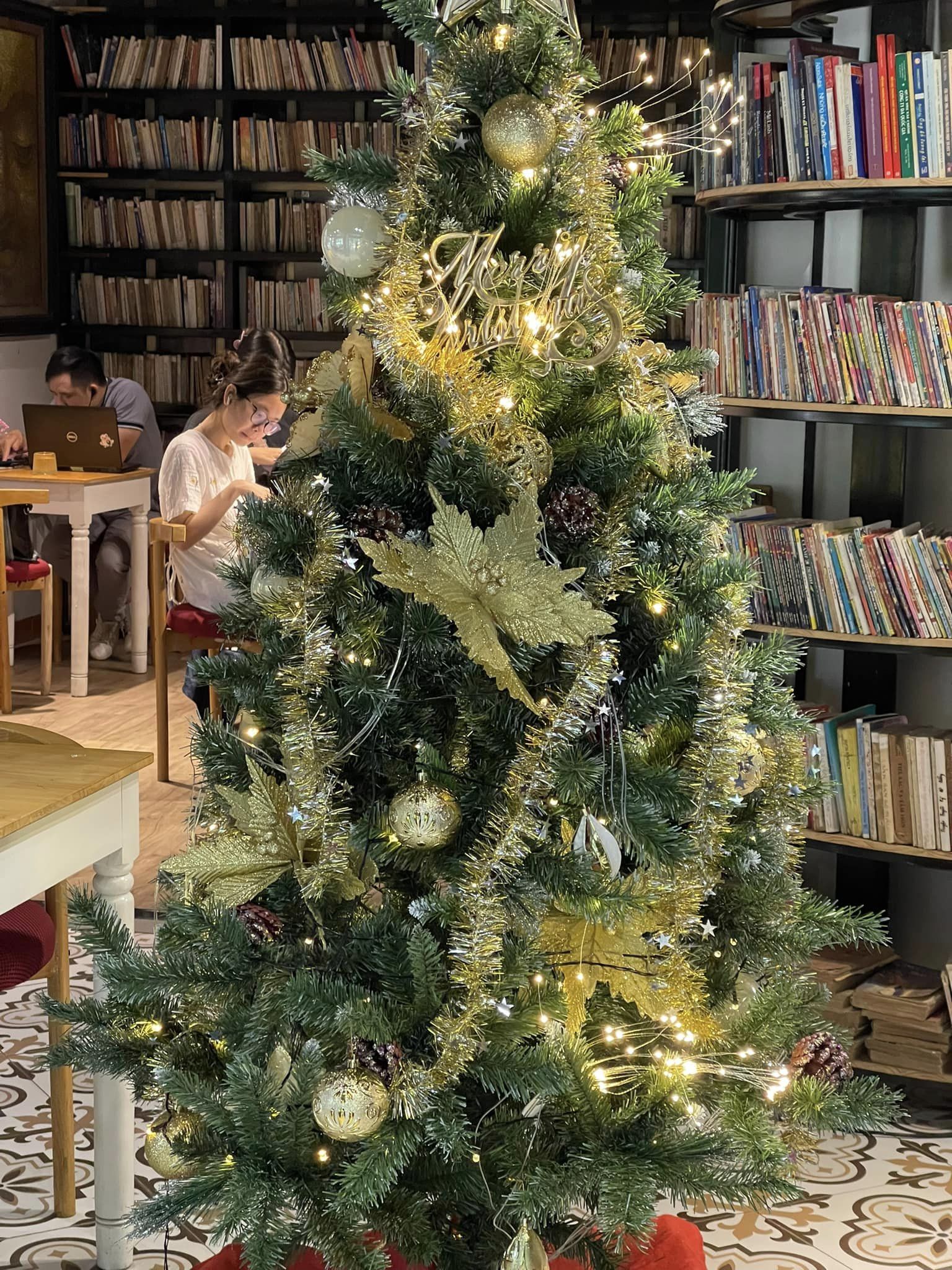 [☕️🇻🇳] Tungbook Coffee Hà Nội 🥤 Top1Coffee ☕️ Một mùa Giáng sinh nữa lại về. Cùng đếm ngược từng ngày tới Noel nha khách iu ơi…
, shares-1✔️ , likes-16❤️️ , date-2022-11-30 01:05:32🇻🇳🇻🇳🇻🇳📰🆕