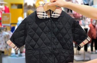 [🆕🇻🇳] Shop Mẹ Kem – Thời Trang Mẹ Và Bé 😎❤️️⭐️ Giá cũ #219kk==> #sale còn #189kkk/1 áo ạ
Mã này e còn màu đen thui ạ
sz 100 (13-15kg)
ÁO KHOÁC TRẤN TRÁM BBR mặc dc 2 mặt luôn ạ ~
, shares-0✔️ , likes-7❤️️ , date-2023-01-13 14:07:01🇻🇳🇻🇳🇻🇳📰🆕