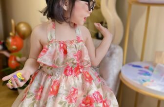 [🆕🇻🇳]  Kids Closet HM 🧑‍🧒❤️️👶⭐️ Nhà nhà ê’ thì 30/4 vẫn phải đi du lịch vẫn phải sắm đồ mới bà con ạ
Váy hoa xinh yêu đi biển thì chỉ có siuuu hợp thuiii nhé vải 2 lớp mềm mát bay bay xi , shares-0✔️ , likes-0❤️️ , date-2023-03-20 00:57:17🇻🇳🇻🇳🇻🇳📰🆕