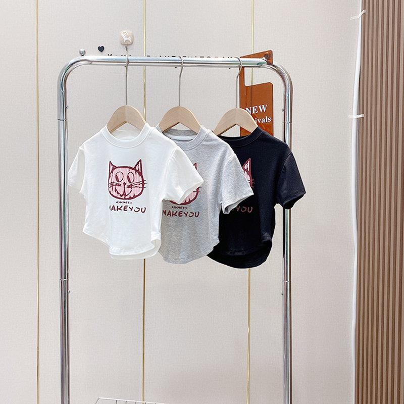 [🆕🇻🇳]  Bông shop – Cửa hàng quần áo trẻ em 🧑‍🧒❤️️👶⭐️ Set #áo_crotop miu miu vào mùa cho bé.
Chất liệu cotton mềm mát co dãn 4c bé mặc thoải mái dễ vận động phối đồ cực xinh ( đủ size 14kg-50kg). Mẫu SAL.E 6 , shares-3✔️ , likes-53❤️️ , date-2023-05-05 21:59:13🇻🇳🇻🇳🇻🇳📰🆕