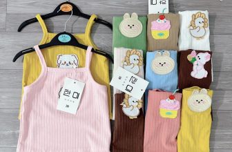 [🆕🇻🇳]  Kids Closet HM 🧑‍🧒❤️️👶⭐️ Sẵn (sét 3 áo 2 dây – KO CHỌN MÀU, EM ĐÓNG SÉT 3 MÀU NGẪU NHIÊN)
#130k mà được 3 áo luôn ạ
Nắng nóng 40 độ chỉ có 2 dây là chân áo cho bé gái thôi nạ
Hố , shares-0✔️ , likes-0❤️️ , date-2023-05-18 20:16:28🇻🇳🇻🇳🇻🇳📰🆕