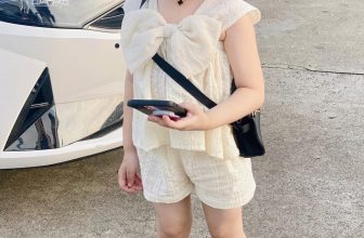 [🆕🇻🇳]  Kids Closet HM 🧑‍🧒❤️️👶⭐️ Gu aiii gu ai Ra sốp gần 500 lại không có của bé nhanh trí về cover liền ạ.toàn ảnh thật lunn nha nên khách em mạnh dạn chotdon thôi.Fom xinh lắm ý ạ.Năm n , shares-0✔️ , likes-1❤️️ , date-2023-05-29 02:01:43🇻🇳🇻🇳🇻🇳📰🆕