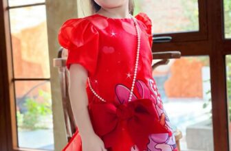 [🆕🇻🇳]  KidStyle.com.vn – Xưởng sỉ quần áo trẻ em 🧑‍🧒❤️️👶⭐️ M1745 Hàng mới Áo Dài đỏ xịn
Đang về ạ- trả sau 2 tuần
Áo dài nhà Sofia đẹp xuất sắc – đẹp long lanh ý – mỗi tội may lâu lắm- nên áo dài bên em sẽ ngừng sả , shares-0✔️ , likes-1❤️️ , date-2023-10-02 19:47:38🇻🇳🇻🇳🇻🇳📰🆕