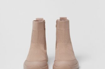 [🆕🇻🇳] Bishop-Chuyên hàng hiệu UK có sẵn cho bé 🧑‍🧒❤️️👶⭐️ Mẫu giày cao cổ hồng nhà zaras Sale 50%!!!
mẫu giày đi êm có khóa zip tiện lợi
sẵn sz  – 31(19,6) – 32(20,3)
giá sale 1tr—>550
2022/GD70
, shares-0✔️ , likes-0❤️️ , date-2023-10-26 15:14:47🇻🇳🇻🇳🇻🇳📰🆕