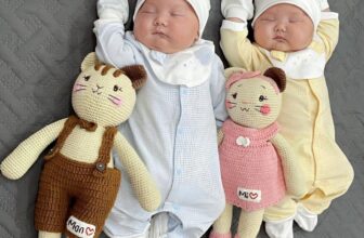 [🧸️🇻🇳]Alex House – Cửa hàng quà tặng – Người bạn tuổi thơ dễ thương cho bé yêu từ 0-3 tuổi 🎈Top1Toys🧸️   Bạn gấu này thật đặc biệt vì có thêu tên của con đó! Chắc hẳn Bé sẽ thích mê khi nhận được món quà handmade và được customize riêng từ ba mẹ.Cùng nhau  , shares-0✔️ , likes-14❤️️ , date-2024-04-09 18:12:29🇻🇳🇻🇳🇻🇳📰🆕