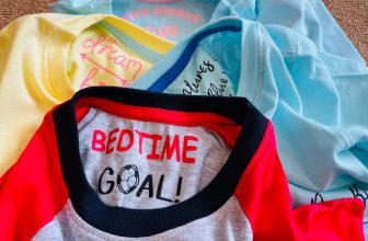 [🆕🇻🇳]  Thời trang trẻ em Sumi – Đồ trẻ em 🧑‍🧒❤️️👶⭐️ Bộ Mattal Bé Trai/Bé Gái Dư Xịn
Chất bộ Mattal thì quá đẹp rồi,mát mềm mịn,thấm hút mồ hôi.
Mầu sắc và hình in xinh đáng yêu.
Phom chuẩn xịn đẹp.
, shares-0✔️ , likes-10❤️️ , date-2024-03-06 16:42:38🇻🇳🇻🇳🇻🇳📰🆕