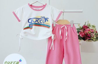 [🆕🇻🇳]  LT’s KID Shop-Chuyên hàng thiết kế cao cấp 🧑‍🧒❤️️👶⭐️ Set dài suông rút dây BG
Sẵn size 21-38kg
Vải thun cotton xịn mịn thấm hút mồ hôi=> con mặc được thoáng mát dễ chịu nhé ak
========================= , shares-0✔️ , likes-1❤️️ , date-2024-04-22 20:06:09🇻🇳🇻🇳🇻🇳📰🆕
