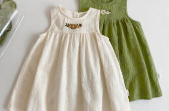 [🆕🇻🇳] DỨA BABY – Xưởng Sỉ Tổng Kho Quần Áo Trẻ Em 🧑‍🧒❤️️👶⭐️  Siêu Hot với váy đũi mát lạnh cho bé chỉ #69K.
Chất liệu đũi mềm mại, mát lạnh mặc thoải mái.
2 màu mặc vô cùng tôn da.
Size : 8-30kg
, shares-27✔️ , likes-806❤️️ , date-2024-05-20 00:11:32🇻🇳🇻🇳🇻🇳📰🆕