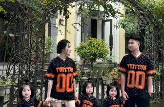 [🆕🇻🇳] Tiệm Order CoCa Kids 😎❤️️⭐️ Best seller . Sẵn sll m.n ủn e zới ạ
Hot hit mặc team mặc gia đình hết ýLv in full sang sịn nhức nách
kid #160kk
Mẹ #219kkE gửi các bác bảng sz tham  , shares-0✔️ , likes-0❤️️ , date-2024-06-02 16:07:17🇻🇳🇻🇳🇻🇳📰🆕