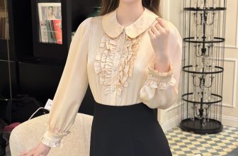 [🆕🇻🇳] Daphneé  – Towards elegance, tenderness, femininity but still posssesing high application 👕 Top1Fashion 👗  𝑪𝒖𝒔𝒕𝒐𝒎𝒆𝒓 𝑭𝒆𝒆𝒅𝒃𝒂𝒄𝒌
Tone hồng ngọt ngào của Tiffany top sẽ khiến các quý cô trở nên dịu dàng và tươi mới trong những ngày nắng hạ rực rỡ.
Các nàng hãy nhanh  , shares-0✔️ , likes-5❤️️ , date-2024-06-11 01:13:03🇻🇳🇻🇳🇻🇳📰🆕