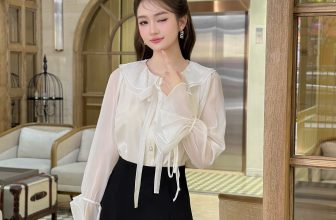 [🆕🇻🇳] Daphneé  – Towards elegance, tenderness, femininity but still posssesing high application 👕 Top1Fashion 👗  𝑪𝒖𝒔𝒕𝒐𝒎𝒆𝒓 𝑭𝒆𝒆𝒅𝒃𝒂𝒄𝒌
Dịu dàng như nắng, bồng bềnh như mây – Taylor top.
Một item sở hữu mọi yếu tố duyên dáng, nữ tính, sự ứng dụng cao sẽ là một lựa chọn kh , shares-1✔️ , likes-6❤️️ , date-2024-06-11 16:20:05🇻🇳🇻🇳🇻🇳📰🆕