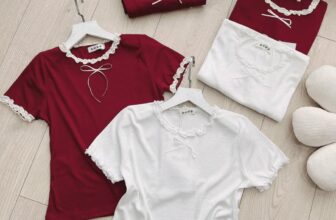 [🆕🇻🇳]  Mom And Kid Store – Thời Trang Cho Mẹ Và Bé 🧑‍🧒❤️️👶⭐️  ÁO LEN LẠNH PHỐI REN BÈO ĐÍNH NƠ
Chất len xuất dư mềm đẹp , siêu co giãn c , dệt sợi 65-35, dập thông hơi cực kì mát mẻ , lên đồ mướt cực kì !
Hàng basi , shares-0✔️ , likes-0❤️️ , date-2024-06-25 13:47:05🇻🇳🇻🇳🇻🇳📰🆕