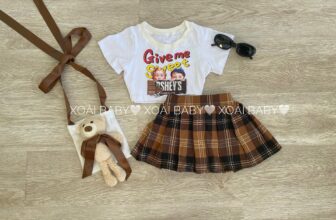 [🆕🇻🇳]  XOÀI BABY – Chuyên quần áo trẻ em Quảng Châu 🧑‍🧒❤️️👶⭐️ E về thêm rùi ạ. Các mom lên đơn e ship liền nha.
TẶNG túi gấu khi mua set lun ạ.
– Set 3 món: áo + chân váy (có lót) + túi chỉ #1xx
– Size: 8-26kg
, shares-0✔️ , likes-4❤️️ , date-2024-07-01 00:40:08🇻🇳🇻🇳🇻🇳📰🆕