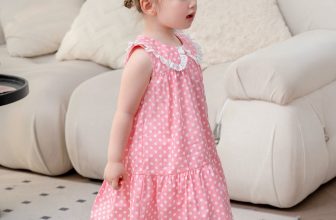 [🆕🇻🇳]  Carrot – Design for Girls – nhãn hiệu thời trang thiết kế dành cho bé gái từ tháng 01/2015 🧑‍🧒❤️️👶⭐️ SALE 150K
Váy Babydoll chấm bi siêu yêu
Chất liệu: Thô lụa
Size: 2-8 (Từ 9-30kg)
, shares-0✔️ , likes-4❤️️ , date-2024-07-13 00:00:04🇻🇳🇻🇳🇻🇳📰🆕