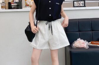 [🆕🇻🇳] BABY SHOP – thời trang trẻ em – Shop chuyên bán buôn, bán lẻ quần áo, giầy dép, phụ kiện trẻ em 🧑‍🧒❤️️👶⭐️ SET BÉ GÁI
Áo mongtoghi phối quần kaki sang chảnh
Size:120-170(25-50kg)
Giá:395.000
, shares-1✔️ , likes-3❤️️ , date-2024-07-14 13:18:02🇻🇳🇻🇳🇻🇳📰🆕