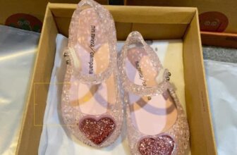 [🆕🇻🇳] Sukem House – Đồ trẻ em cao cấp – Chuyên sỉ, lẻ đồ trẻ em cao cấp 🧑‍🧒❤️️👶⭐️ Giày thơm melisa sịn sò lắm luôn ạ, e đảm bảo bé nào cũng mê đắm đuối luônThiết kế đa dạng đẹp mắt, đến chất lượng làm từ hạt nhựa organic không chứa PD , shares-0✔️ , likes-4❤️️ , date-2024-07-17 15:13:38🇻🇳🇻🇳🇻🇳📰🆕