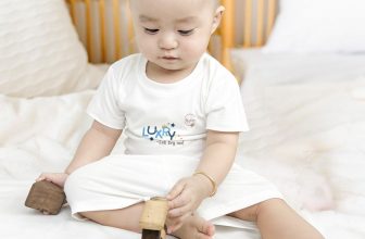 [🆕🇻🇳] Luxry Sai Gon thuộc thương hiệu Luxry Chuyên cung cấp đồ trẻ sơ sinh 🧑‍🧒❤️️👶⭐️ BỘ CỘC CỔ TRÒN PETTI – 𝐒Ả𝐍 𝐏𝐇Ẩ𝐌 𝐓𝐑Ả𝐈 𝐍𝐆𝐇𝐈Ệ𝐌 𝐆𝐈Á 𝐇Ấ𝐏 𝐃Ẫ𝐍
Ⓢ Ⓐ Ⓛ Ⓔ  #79K cho size 6-9M
Size từ 6 tháng đến 5 tuổi
Chất vải petti mềm mịn, mát mẻ, an toàn cho  , shares-0✔️ , likes-43❤️️ , date-2024-07-22 20:53:44🇻🇳🇻🇳🇻🇳📰🆕