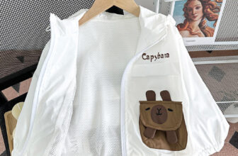 [🆕🇻🇳] Bob Kids -Clother for chilren 🧑‍🧒❤️️👶⭐️  Hè Thu tới rồi, sáng thì se lạnh, trưa thì nắng gắt.
Áo gió luôn là item không thể thiếu trong tủ đồ của bé, vừa mặc chống lạnh, vừa mặc chống nóng được. , shares-1✔️ , likes-12❤️️ , date-2024-07-26 18:16:57🇻🇳🇻🇳🇻🇳📰🆕