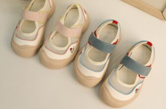 [🆕🇻🇳] Bob Kids -Clother for chilren 🧑‍🧒❤️️👶⭐️  ORDER 5-7 NGÀY
Xăng đan bé gái màu cực xinh, đế giày cao su mềm.
Màu sắc đáng yêu, dễ dàng phối đồ cho bé.   Hàng #QCCC
Đủ size chân bé 13,5 – 18cm
, shares-0✔️ , likes-4❤️️ , date-2024-07-26 18:31:46🇻🇳🇻🇳🇻🇳📰🆕