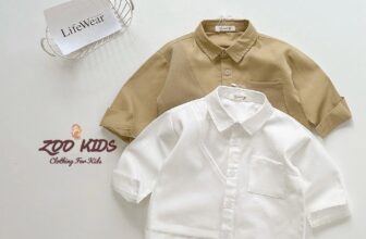 [🆕🇻🇳] ZOO KIDS 🧑‍🧒❤️️👶⭐️  Lên đồ thật bảnh đi chơi, dạo phố cuối tuần thôi nào
Item áo sơ mi phối thân sành điệu, cá tính
Chất liệu: thô non mềm, dày dặn giữ form tốt rất tôn  , shares-0✔️ , likes-3❤️️ , date-2024-08-01 23:13:19🇻🇳🇻🇳🇻🇳📰🆕