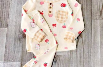 [🆕🇻🇳] Tổng kho Hiền baybyo chuyên sỉ lẻ quần áo trẻ em giá rẻ 🧑‍🧒❤️️👶⭐️  Hàng siêu đẹp – chất siêu thích CHO HÈ 2024 VỀ
Chất liệu 100% Thun cotton lạnh loại 1 SG cực xinh , bao mềm , thấm hút mồ hôi, thoải mái cho bé yêu vui , shares-0✔️ , likes-12❤️️ , date-2024-08-01 14:16:50🇻🇳🇻🇳🇻🇳📰🆕