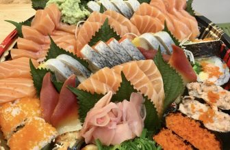 [🆕🇻🇳] Tiến sushi  (Tiến Nhật- Thuỷ sushi) – Bán ăn tại quán, nhận ship hàng và mua mang về 🍔 Top1Food  🍜  SUSHI NGON RẺ  SHIP TẬN NHÀ – GIÁ CHỈ TỪ #150K/NGƯỜI
Tất tần tật các loại đồ ăn phong cách Nhật Bản.
Sashimi cá hồi, cá trích, bạch tuộc, sò đỏ, …..
Sush , shares-0✔️ , likes-5❤️️ , date-2024-08-13 20:47:13🇻🇳🇻🇳🇻🇳📰🆕