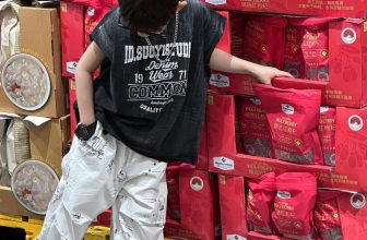 [🆕🇻🇳] Tiệm nhà Min – Shop chuyên quần áo trẻ em hàng QCCC, phong cách Hàn Quốc 😎❤️️⭐️  New arrivals at the store…
Quần thô hoạ tiết form rộng cá tính
Size 110-150
Hàng sẵn mẹ chấm(.) để tư vấn và báo giá nhé
Link shopee  #qccc #kidsfa , shares-0✔️ , likes-9❤️️ , date-2024-08-12 00:11:09🇻🇳🇻🇳🇻🇳📰🆕