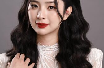 [🆕🇻🇳] La Rosa Bridal – Makeup – wedding dress and more ..! 🤵🏻 Top1Wedding 👰🏻  Các quý cô yêu thích son đỏ không nên bỏ qua makeup look chấn động này  Cho dù 10 – 20 năm sau nhìn lại vẫn không hề lỗi thời chút nào#Makeupcodau #Mak , shares-0✔️ , likes-16❤️️ , date-2024-08-16 01:05:09🇻🇳🇻🇳🇻🇳📰🆕