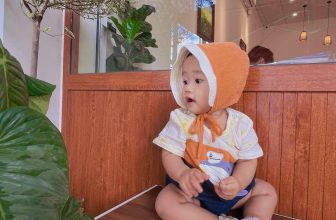 [🆕🇻🇳]  MONGU KIDS  thời trang thiết kế và phụ kiện trẻ em 🧑‍🧒❤️️👶⭐️ Em bé cùng quả cam ngọt
MONGU cảm ơn mom #ToUyen đã gửi tặng hình ảnh đáng yêu của bé ạ#quaaotreem #quanaothietke #thietkethucong #mongukids
________ , shares-0✔️ , likes-8❤️️ , date-2024-08-13 14:39:40🇻🇳🇻🇳🇻🇳📰🆕