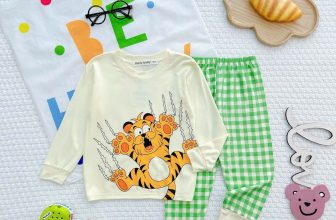 [🆕🇻🇳] Tổng kho Hiền baybyo chuyên sỉ lẻ quần áo trẻ em giá rẻ 🧑‍🧒❤️️👶⭐️ HÀNG VỀ : VẢI SỊN MỊN CÁC MẸ ÔI
Mã dài tay gân lạnh mềm mịn
loại 1 siêu đẹp, trai gái đều mặc được ạ.
Mặc đi chơi , đi học và đi ng , shares-2✔️ , likes-23❤️️ , date-2024-08-19 14:03:03🇻🇳🇻🇳🇻🇳📰🆕