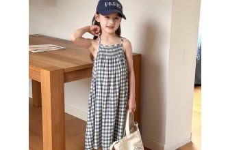 [🆕🇻🇳]  HANA STORE – Quần áo trẻ em 🧑‍🧒❤️️👶⭐️ 𝐇𝐨𝐭 𝐝𝐫𝐞𝐬𝐬
Váy điệu đà làm nổi bật phong cách riêng của nàng thơ, mỗi bước đi của con yêu trở nên tự tin và và xinh đẹp hơn bao giờ hết. Cùng chất vải mềm m , shares-0✔️ , likes-6❤️️ , date-2024-08-19 14:48:35🇻🇳🇻🇳🇻🇳📰🆕