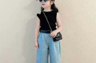 [🆕🇻🇳] NHI CHAN  (Kid Clothings) – Chuyên quần áo bé gái Quảng Châu cao cấp 🧑‍🧒❤️️👶⭐️ Một số mẫu quần jean nhà NHI đang sale ạ. Các mẹ nhanh tay vợt luôn đi ạ. Tầm này mặc jean là chuẩn bài r. Size và giá e để trên ảnh ạ
, shares-0✔️ , likes-2❤️️ , date-2024-08-19 08:04:08🇻🇳🇻🇳🇻🇳📰🆕