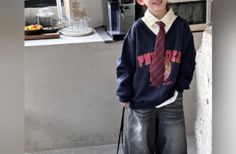 [🆕🇻🇳]  Voi Kun – Thời trang trẻ em có sẵn – Hàng Quảng Châu 🧑‍🧒❤️️👶⭐️ #NEW_ARRIVAL  #HÀNG_CÓ_SẴN
Voi gửi tới ba mẹ những mẫu mới nhất hàng thu đông, cho bé, chất lượng siêu đẹp ạ !
Size 90 – 160 (tuỳ mẫu)
Ship Cod toàn quố , shares-0✔️ , likes-5❤️️ , date-2024-08-18 15:42:38🇻🇳🇻🇳🇻🇳📰🆕