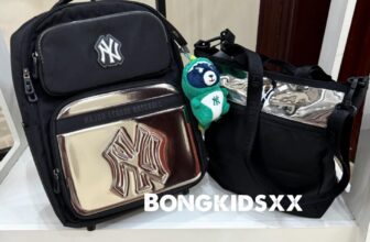 [🆕🇻🇳] Bống Kids : Quần áo trẻ em xuất xịn 🧑‍🧒❤️️👶⭐️ Balo cao cấp hàng hiệu nhà MLB cực chất cho các boy nhà Bống. Mua 1 được 3 luôn. Balo tặng kèm túi xách đi học thêm và thú bông treo cặp. Balo dành cho bé  , shares-0✔️ , likes-1❤️️ , date-2024-08-22 00:38:50🇻🇳🇻🇳🇻🇳📰🆕