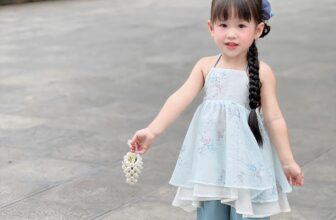 [🆕🇻🇳] Shop Mẹ Nấm – Chuyên hàng Trẻ em Thiết kế và nhập khẩu 🧑‍🧒❤️️👶⭐️ 𝗧𝗿𝗮̆𝗻𝗴 𝗱𝘂̛𝗼̛́𝗶 𝗻𝘂̛𝗼̛́𝗰 𝗹𝗮̀ 𝘁𝗿𝗮̆𝗻𝗴 𝘁𝗿𝗲̂𝗻 𝘁𝗿𝗼̛̀𝗶
𝗡𝗴𝘂̛𝗼̛̀𝗶 𝘁𝗿𝘂̛𝗼̛́𝗰 𝗺𝗮̣̆𝘁 𝗹𝗮̀ 𝗻𝗴𝘂̛𝗼̛̀𝗶 𝘁𝗿𝗼𝗻𝗴 𝘁𝗶𝗺
Gu Trung Thu nhẹ nhàng dịu dàng người con gái Việt Nam. Áo , shares-0✔️ , likes-2❤️️ , date-2024-08-21 21:35:23🇻🇳🇻🇳🇻🇳📰🆕