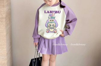 [🆕🇻🇳]  Tiệm cô Kul by Dinh Thuong luôn mang tới những sản phẩm chất lượng, đẹp mắt, theo trend 🧑‍🧒❤️️👶⭐️ Quá nhiều mẫu hot cho ngày hôm nay. Labubu hot hit toàn cõi mạng luôn ạ! Áo giáp lăng 2 màu, chân váy xếp ly kèm quần xinh xắn. Mẹ nào có con gái chốt đơn  , shares-0✔️ , likes-1❤️️ , date-2024-08-24 20:21:39🇻🇳🇻🇳🇻🇳📰🆕