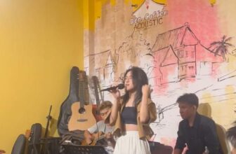 [☕️🇻🇳] Đèn Coffee 🥤 Top1Coffee ☕️ Thíc thíc rồi iêu iêu, tối mai mình cùng phiêu phiêu với Đèn nha
#Accoustic #music
, shares-0✔️ , likes-4❤️️ , date-2024-08-23 13:27:20🇻🇳🇻🇳🇻🇳📰🆕
