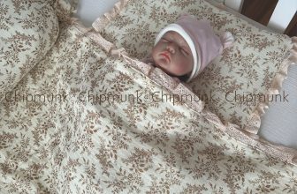 [🆕🇻🇳] Chipmunk Baby – Thương hiệu Việt Nam chuyên sản xuất và thương mại sản phẩm cho bé sơ sinh 🧑‍🧒❤️️👶⭐️ [𝐌𝐀̂̃𝐔 𝐌𝐎̛́𝐈] 𝐁𝐨̣̂ 𝐬𝐮̛𝐮 𝐭𝐚̣̂𝐩 𝐜𝐡𝐚̆𝐧 𝐠𝐨̂́𝐢 𝐬𝐨̛ 𝐬𝐢𝐧𝐡  “𝐂𝐨̉ 𝐜𝐚̂𝐲 𝐡𝐨𝐚 𝐥𝐚́”Nếu ba/mẹ đam mê sự nhẹ nhàng pha 1 chút vintage, Chipmunk tin rằng ba/mẹ sẽ chẳng  , shares-0✔️ , likes-3❤️️ , date-2024-08-25 17:34:37🇻🇳🇻🇳🇻🇳📰🆕