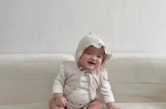 [🆕🇻🇳]  BapBap Babi – 𝒜𝓁𝓁𝒻ℴ𝓇𝒷𝒶𝒷𝓎 #𝒦ℴ𝓇ℯ𝒶𝒮𝓉𝓎𝓁ℯ 🧑‍🧒❤️️👶⭐️  𝐵𝒮𝒯 𝒟𝐸𝐿 – #HÀNG #CÓ #SẴN
Mẹ có thể mix áo dài tay mỏng hoặc hai dây bên trong nếu muốn các con mặc kín đáo nhé. Diện thời tiết Thu mát  , shares-0✔️ , likes-0❤️️ , date-2024-08-25 03:03:50🇻🇳🇻🇳🇻🇳📰🆕