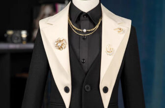 [🆕🇻🇳]  MMKID aims to bring kids the most high fashionable and high quality party design 🧑‍🧒❤️️👶⭐️ Set Suit 4 items for kids boy, costumes for kids or any occasions
Available now at MMKID
Please inbox to us for more information or any advice.
Set Suit , shares-46✔️ , likes-468❤️️ , date-2024-08-23 13:43:10🇻🇳🇻🇳🇻🇳📰🆕